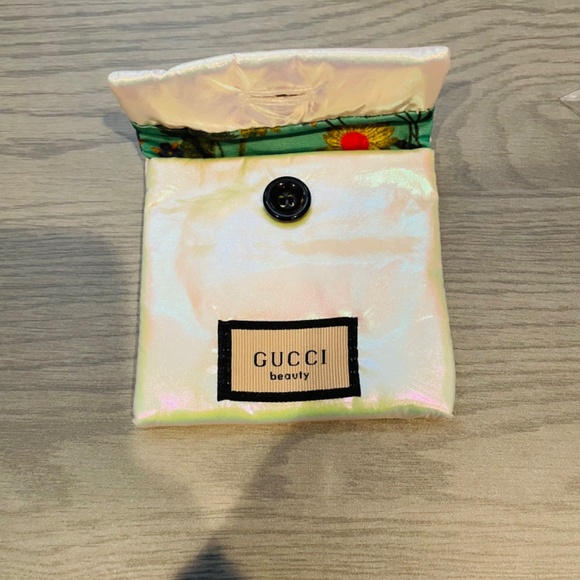 Heart Mirror Pink Color + Pouch NWOT - Picture 2 of 7